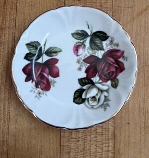Royal Windsor Saucer/ Trinket Dish Fine Bone China EUC